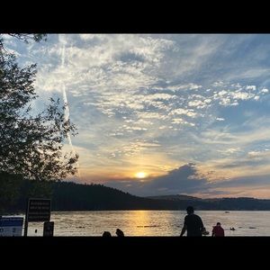 Meet your Posher, Leslie